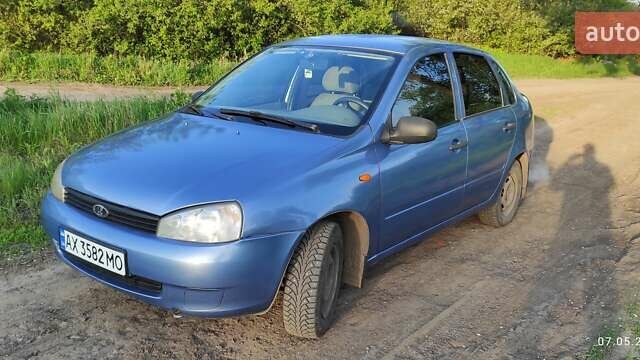 Синий ВАЗ Калина, объемом двигателя 1.6 л и пробегом 250 тыс. км за 1800 $, фото 1 на Automoto.ua