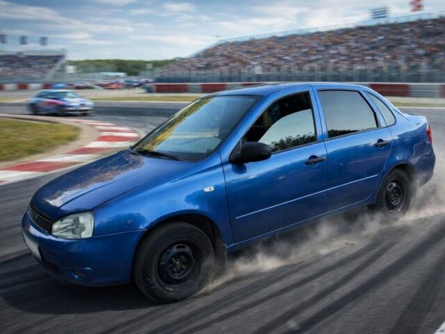 Синий ВАЗ Калина, объемом двигателя 1.6 л и пробегом 206 тыс. км за 1800 $, фото 1 на Automoto.ua