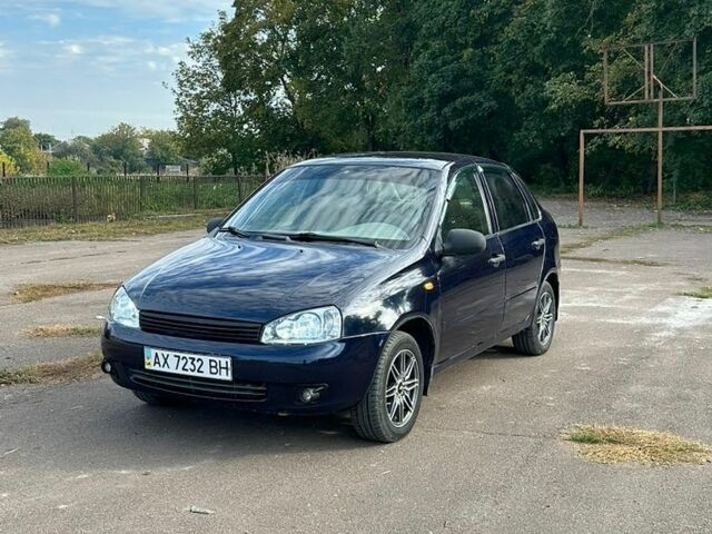 Синий ВАЗ Калина, объемом двигателя 1.6 л и пробегом 250 тыс. км за 1750 $, фото 1 на Automoto.ua