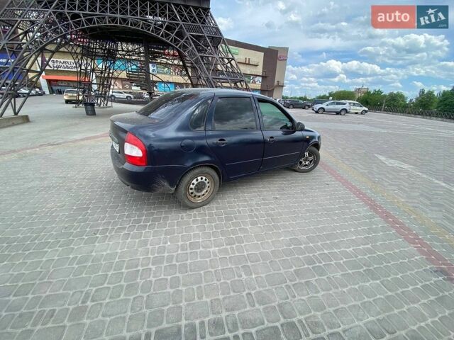 Синий ВАЗ Калина, объемом двигателя 1.39 л и пробегом 205 тыс. км за 1750 $, фото 1 на Automoto.ua
