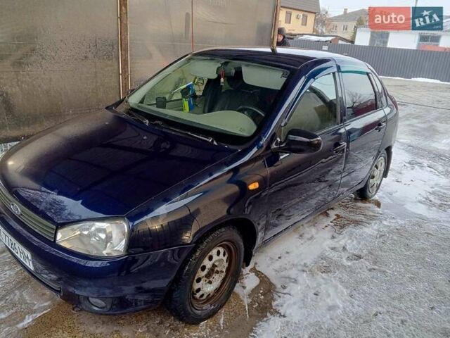 Синий ВАЗ Калина, объемом двигателя 1.4 л и пробегом 180 тыс. км за 1800 $, фото 1 на Automoto.ua