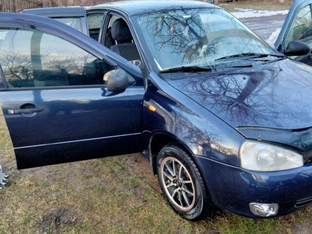 Синій ВАЗ Калина, об'ємом двигуна 1.4 л та пробігом 115 тис. км за 2000 $, фото 1 на Automoto.ua