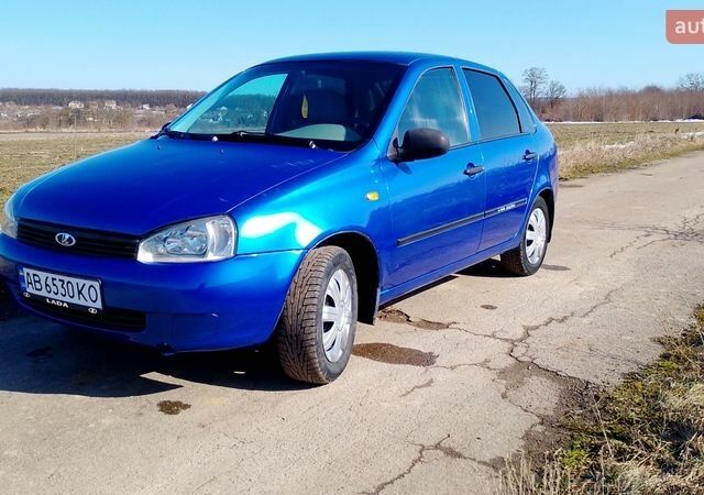 Синій ВАЗ Калина, об'ємом двигуна 1.4 л та пробігом 127 тис. км за 2400 $, фото 1 на Automoto.ua