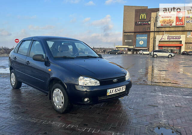 Синій ВАЗ Калина, об'ємом двигуна 1.6 л та пробігом 124 тис. км за 2200 $, фото 1 на Automoto.ua