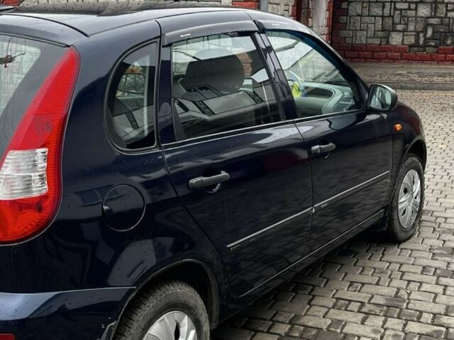 Синій ВАЗ Калина, об'ємом двигуна 1.6 л та пробігом 137 тис. км за 1900 $, фото 1 на Automoto.ua