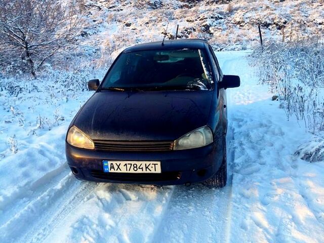 Синий ВАЗ Kalina, объемом двигателя 1.6 л и пробегом 30000 тыс. км за 1500 $, фото 1 на Automoto.ua