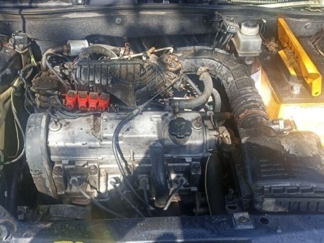 Синій ВАЗ Калина, об'ємом двигуна 1.6 л та пробігом 200 тис. км за 675 $, фото 1 на Automoto.ua