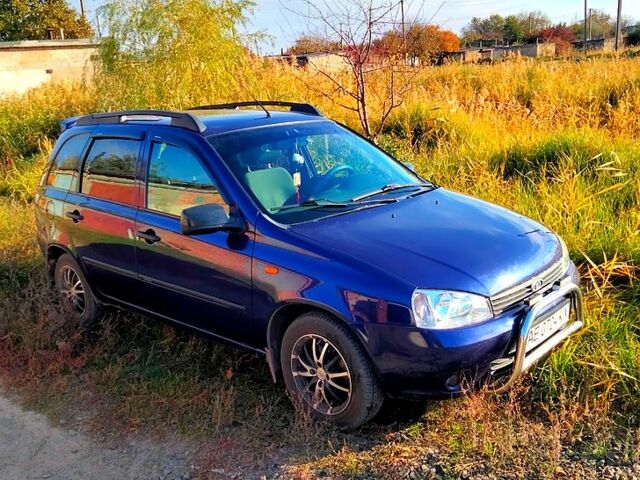 Синий ВАЗ Kalina, объемом двигателя 1.4 л и пробегом 60 тыс. км за 3500 $, фото 1 на Automoto.ua