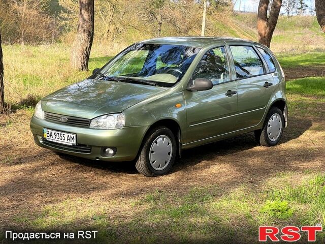 Зелений ВАЗ Kalina, об'ємом двигуна 1.6 л та пробігом 114 тис. км за 3200 $, фото 1 на Automoto.ua