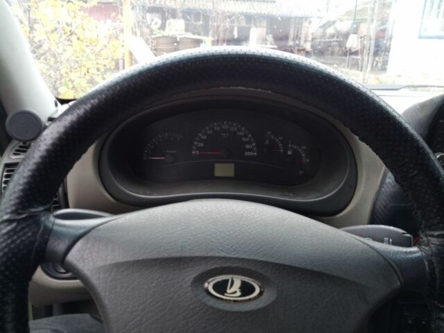 Зеленый ВАЗ Калина, объемом двигателя 1.6 л и пробегом 170 тыс. км за 1600 $, фото 1 на Automoto.ua