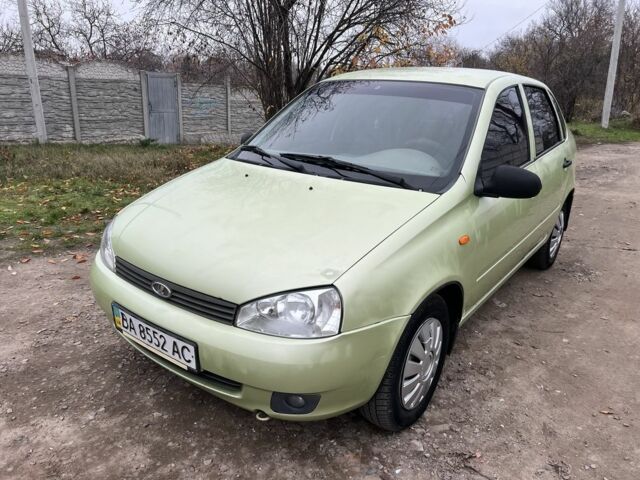 Зеленый ВАЗ Калина, объемом двигателя 1.6 л и пробегом 182 тыс. км за 1650 $, фото 1 на Automoto.ua