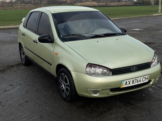 Зеленый ВАЗ Калина, объемом двигателя 1.6 л и пробегом 200 тыс. км за 1550 $, фото 1 на Automoto.ua