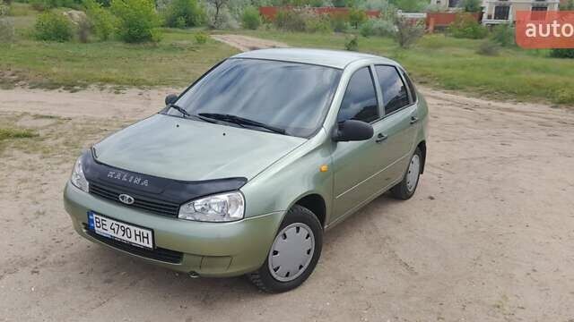 Зеленый ВАЗ Калина, объемом двигателя 1.6 л и пробегом 55 тыс. км за 3700 $, фото 1 на Automoto.ua