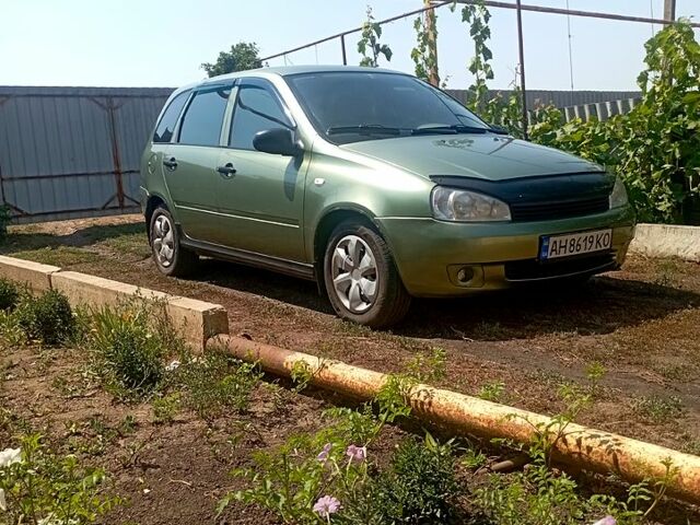 Зеленый ВАЗ Kalina, объемом двигателя 1.6 л и пробегом 200 тыс. км за 2200 $, фото 1 на Automoto.ua
