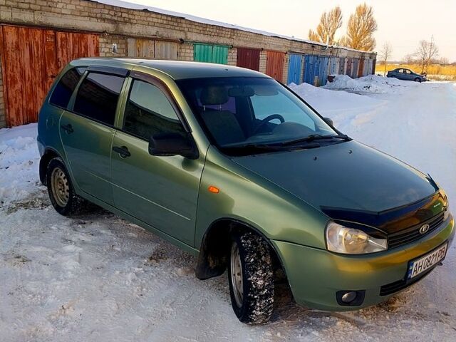 Зеленый ВАЗ Kalina, объемом двигателя 1.4 л и пробегом 18600 тыс. км за 3400 $, фото 1 на Automoto.ua