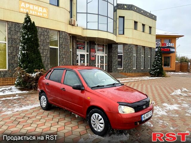 Красный ВАЗ Lada Kalina, объемом двигателя 1.6 л и пробегом 250 тыс. км за 2350 $, фото 1 на Automoto.ua