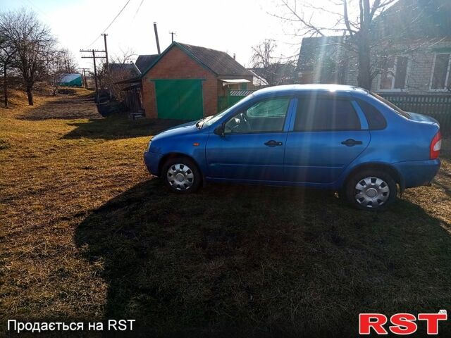 Синий ВАЗ Lada Kalina, объемом двигателя 1.6 л и пробегом 200 тыс. км за 2400 $, фото 1 на Automoto.ua