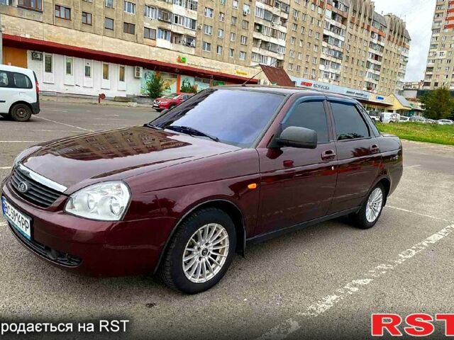 Красный ВАЗ Lada Priora, объемом двигателя 1.6 л и пробегом 93 тыс. км за 3300 $, фото 1 на Automoto.ua