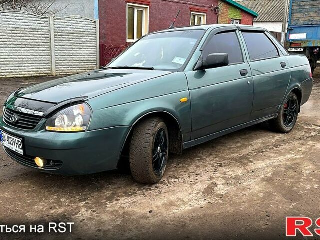 Серый ВАЗ Lada Priora, объемом двигателя 1.6 л и пробегом 100 тыс. км за 3600 $, фото 1 на Automoto.ua