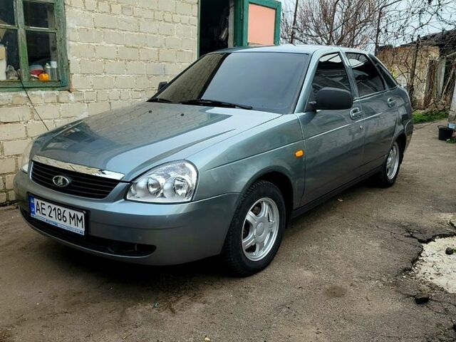 Сірий ВАЗ Lada Priora, об'ємом двигуна 1.6 л та пробігом 87 тис. км за 3600 $, фото 1 на Automoto.ua