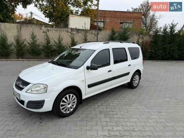 Білий ВАЗ Largus, об'ємом двигуна 1.6 л та пробігом 182 тис. км за 4350 $, фото 1 на Automoto.ua