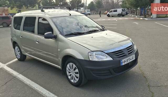 Бежевый ВАЗ Largus, объемом двигателя 1.6 л и пробегом 366 тыс. км за 3300 $, фото 1 на Automoto.ua