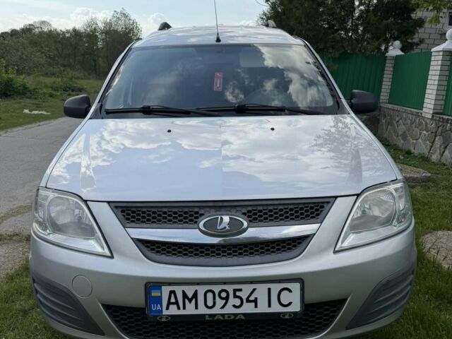 Сірий ВАЗ Largus, об'ємом двигуна 1.6 л та пробігом 198 тис. км за 5900 $, фото 1 на Automoto.ua