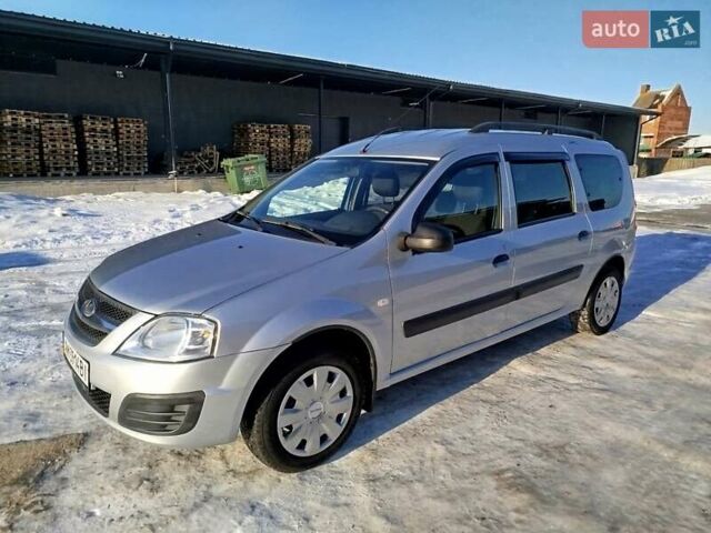 Сірий ВАЗ Largus, об'ємом двигуна 1.6 л та пробігом 185 тис. км за 5900 $, фото 1 на Automoto.ua