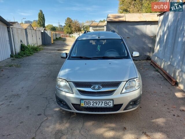 Сірий ВАЗ Largus, об'ємом двигуна 1.6 л та пробігом 203 тис. км за 5900 $, фото 1 на Automoto.ua