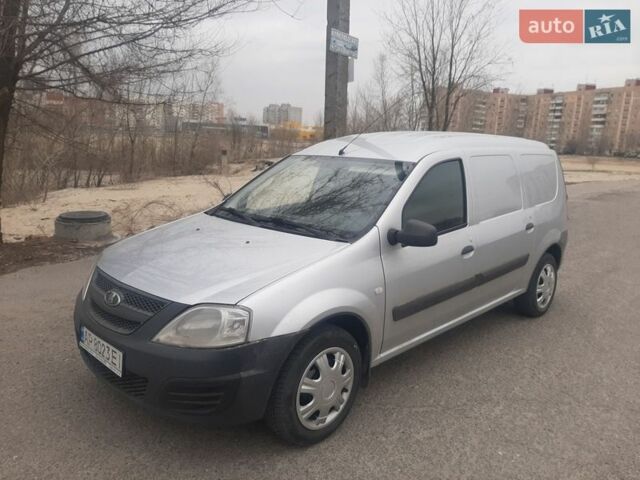 Сірий ВАЗ Largus, об'ємом двигуна 1.6 л та пробігом 160 тис. км за 3600 $, фото 1 на Automoto.ua