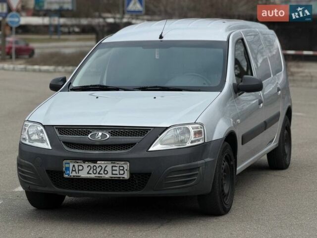 Сірий ВАЗ Largus, об'ємом двигуна 1.6 л та пробігом 193 тис. км за 4300 $, фото 1 на Automoto.ua