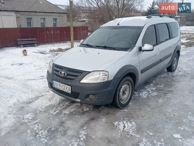 Сірий ВАЗ Largus, об'ємом двигуна 1.6 л та пробігом 247 тис. км за 6500 $, фото 1 на Automoto.ua