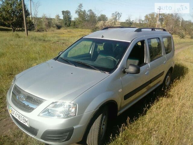 Сірий ВАЗ Largus, об'ємом двигуна 0 л та пробігом 57 тис. км за 7999 $, фото 1 на Automoto.ua