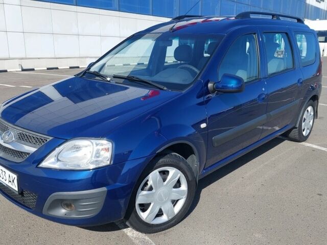 Синій ВАЗ Largus, об'ємом двигуна 1.6 л та пробігом 160 тис. км за 6300 $, фото 1 на Automoto.ua