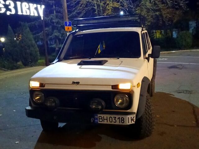 Белый ВАЗ Нива, объемом двигателя 1.6 л и пробегом 200 тыс. км за 1800 $, фото 1 на Automoto.ua