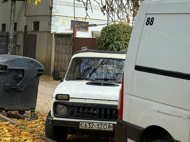 Белый ВАЗ Нива, объемом двигателя 1.7 л и пробегом 450 тыс. км за 1400 $, фото 1 на Automoto.ua