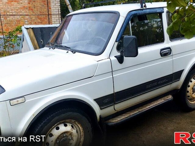 Белый ВАЗ Нива, объемом двигателя 1.6 л и пробегом 0 тыс. км за 1680 $, фото 1 на Automoto.ua