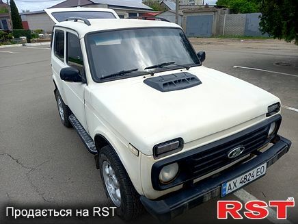 Белый ВАЗ Нива, объемом двигателя 1.6 л и пробегом 30 тыс. км за 3300 $, фото 1 на Automoto.ua