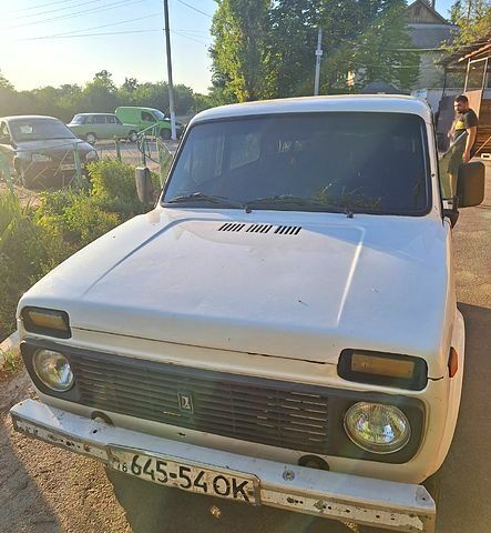 ВАЗ Нива 1987 у Березовке на Automoto.ua Білий ВАЗ Нива, об'ємом двигуна 1.6 л та пробігом 0 тис. км за 1500 $, фото 1 на Automoto.ua