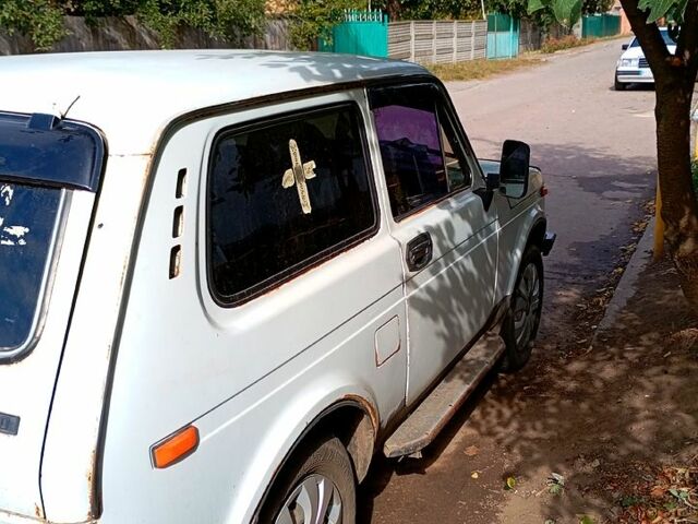 Білий ВАЗ Нива, об'ємом двигуна 1.6 л та пробігом 0 тис. км за 1700 $, фото 1 на Automoto.ua