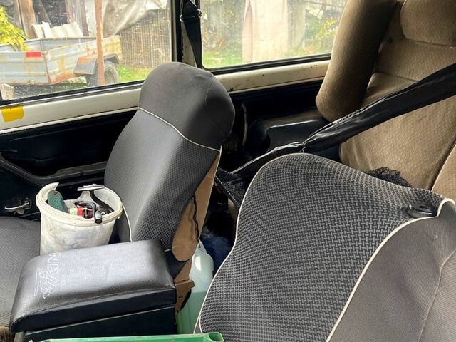 Белый ВАЗ Нива, объемом двигателя 1.6 л и пробегом 0 тыс. км за 1000 $, фото 1 на Automoto.ua