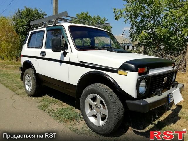 Білий ВАЗ Нива, об'ємом двигуна 1.6 л та пробігом 200 тис. км за 1700 $, фото 1 на Automoto.ua