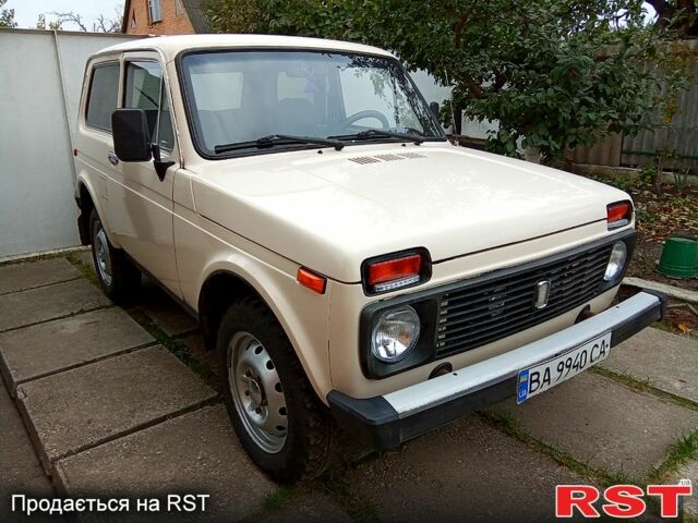 ВАЗ Нива 1991 в Кропивницком (Кировограде) на Automoto.ua Белый ВАЗ Нива, объемом двигателя 1.6 л и пробегом 119 тыс. км за 3500 $, фото 1 на Automoto.ua