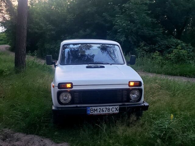 Білий ВАЗ Нива, об'ємом двигуна 1.6 л та пробігом 250 тис. км за 1750 $, фото 1 на Automoto.ua