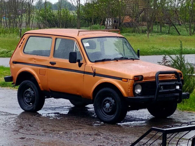 Бежевый ВАЗ Нива, объемом двигателя 1.7 л и пробегом 400 тыс. км за 1200 $, фото 1 на Automoto.ua