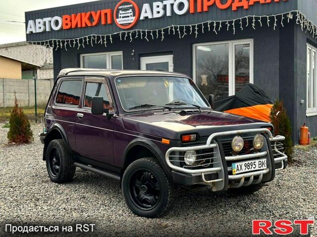 Фиолетовый ВАЗ Нива, объемом двигателя 1.7 л и пробегом 250 тыс. км за 2300 $, фото 1 на Automoto.ua
