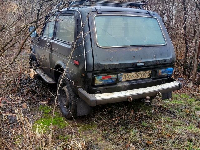 Коричневый ВАЗ Нива, объемом двигателя 1.6 л и пробегом 200 тыс. км за 1000 $, фото 1 на Automoto.ua