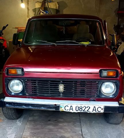 ВАЗ Нива 1980 у Светловдске на Automoto.ua Червоний ВАЗ Нива, об'ємом двигуна 1.6 л та пробігом 103 тис. км за 1000 $, фото 1 на Automoto.ua