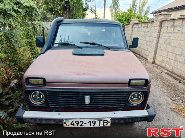 Червоний ВАЗ Нива, об'ємом двигуна 1.6 л та пробігом 0 тис. км за 1440 $, фото 1 на Automoto.ua