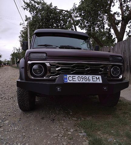 Червоний ВАЗ Нива, об'ємом двигуна 1.7 л та пробігом 150 тис. км за 4100 $, фото 1 на Automoto.ua